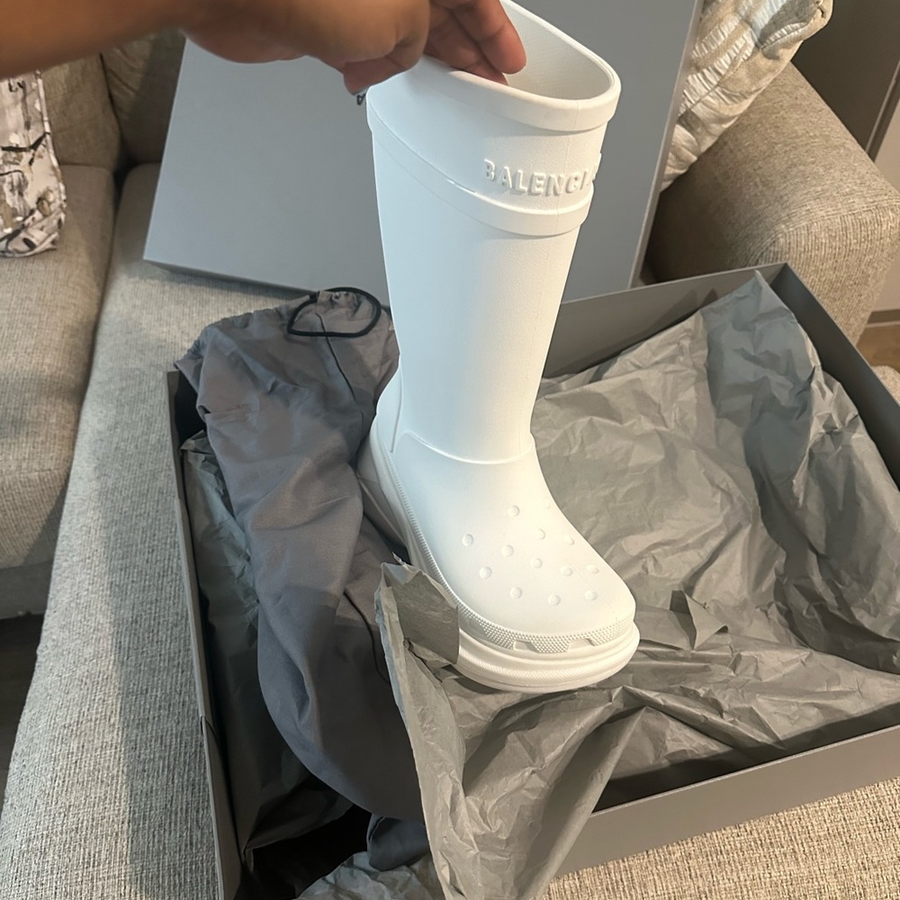 COPY - Brand New Size 9